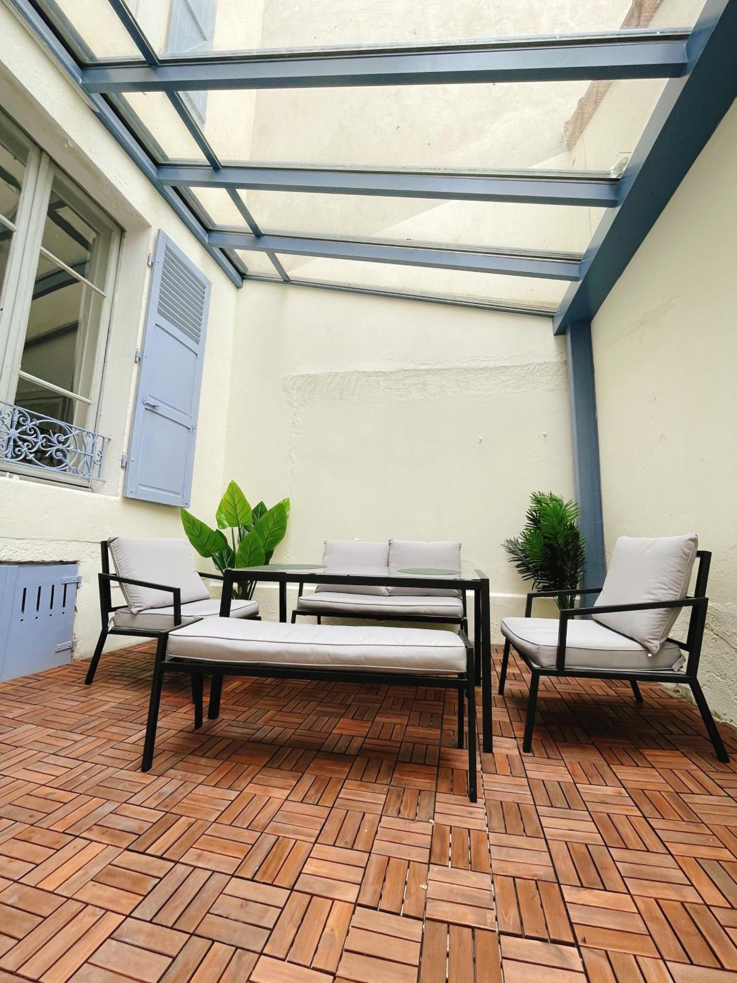 Muguette - Coeur De Vichy- Rdc-veranda Sur La Terrasse Appartement *